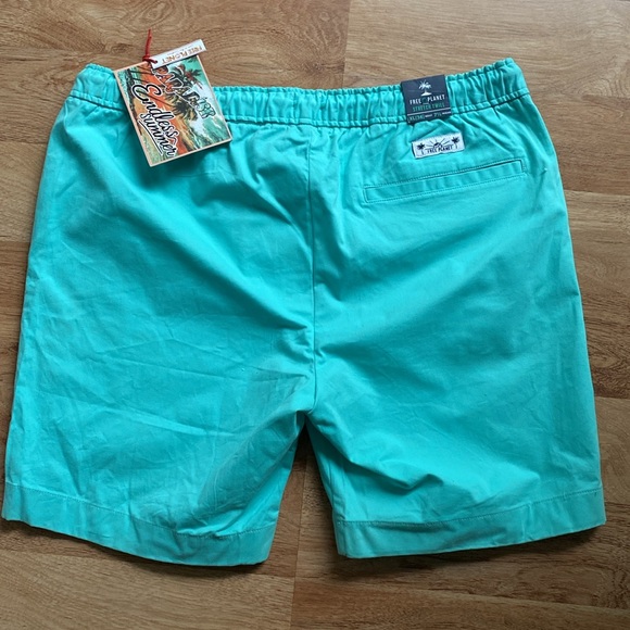 Free Planet Everyday shorts NWT - Picture 2 of 5